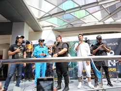 Sambutan Fans di Surabaya untuk Pemain Warkop DKI Reborn