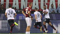 Cagliari baru menyamakan kedudukan di babak kedua. Gol penyama dibuat Joao Pedro di menit 56. (Marco Luzzani/Getty Images)
