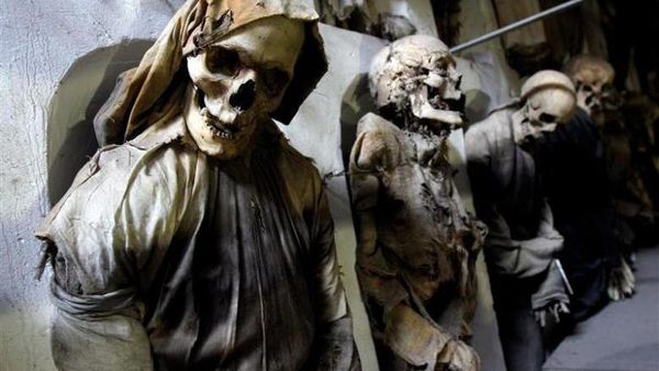 Penampakan 8.000 Mumi Italia