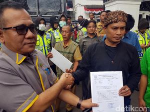 Buruh Demo, Dewan Rekomedasikan Audit Keuangan RSUD Syamsudin Sukabumi