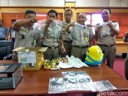 Penyelundupan Ular Berbahaya Dimasukkan Boneka Minion Digagalkan