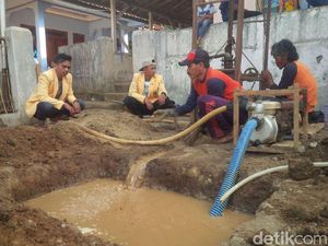 Cegah Krisis Air, Mahasiswa di Garut Bangun Sumur Bor untuk Warga