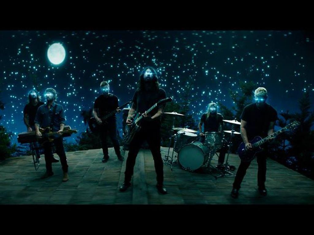Begini Jadinya Kalau Foo Fighters Mashup Lagu John Lennon dan Van Halen Begini Jadinya Kalau Foo Fighters Mashup Lagu John Lennon dan Van Halen