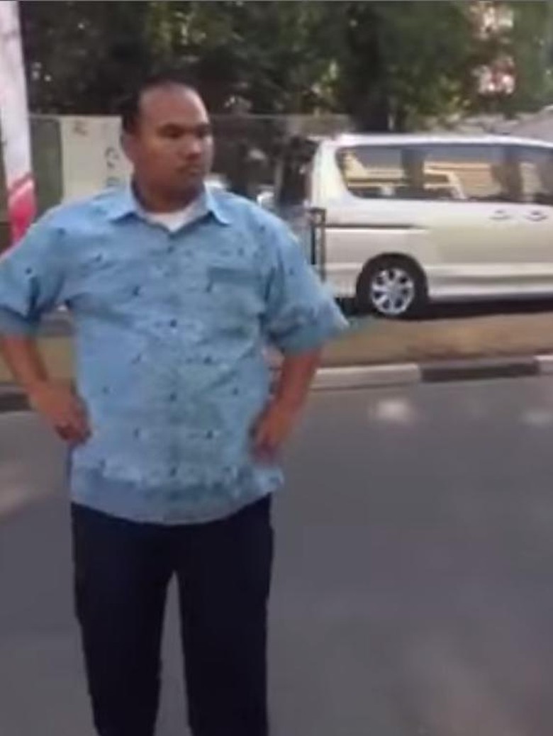 Heboh Sopir Taksi Marah-marah ke Bule: This is Indonesia