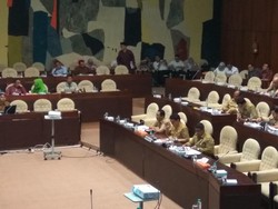 Rapat di DPR, Mendagri Ditanya soal Pemekaran Daerah di Papua