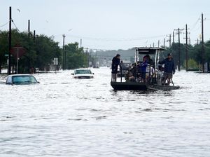 22 Persen Produksi Minyak AS Terhenti Akibat Badai Harvey