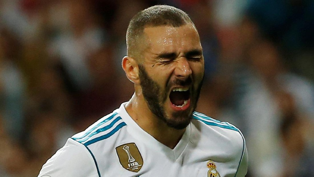 Karim Benzema saat Madrid menjamu Valencia (Foto: Javier Barbancho /REUTERS)
