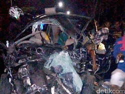 Satu Balita Ikut Jadi Korban Kecelakaan Bus vs Mobil di Kebumen