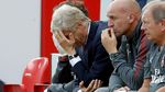 Macam-Macam Ekspresi Wenger Saat Timnya Dilumat Liverpool