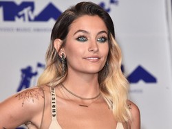Paris Jackson Kenang Bertopeng saat Kecil: Kami Berusaha Tumbuh Normal