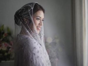 Cantiknya Raisa saat Gelar Pengajian Jelang Menikah dengan Hamish Daud