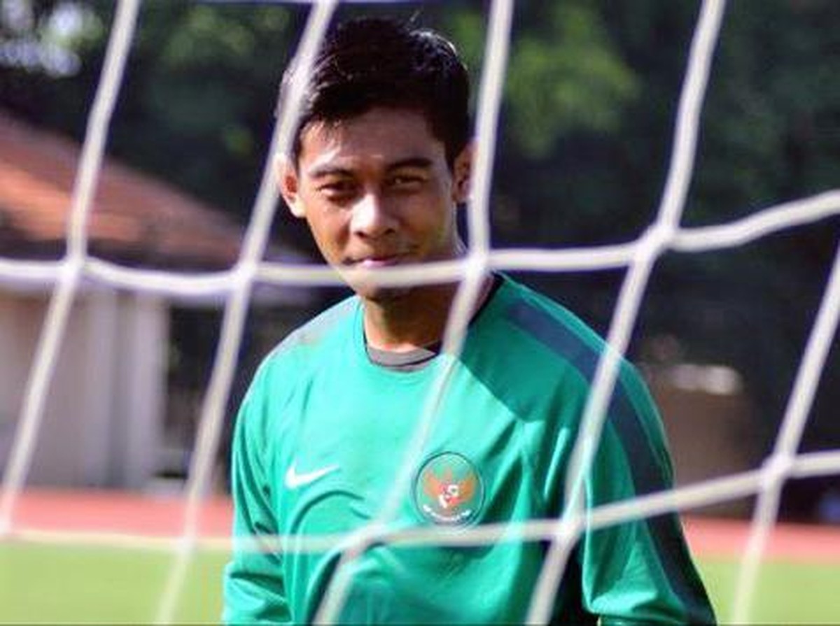 Kiper Madura United Satria Tama (Foto: ist -- Instagram @satriatama23)