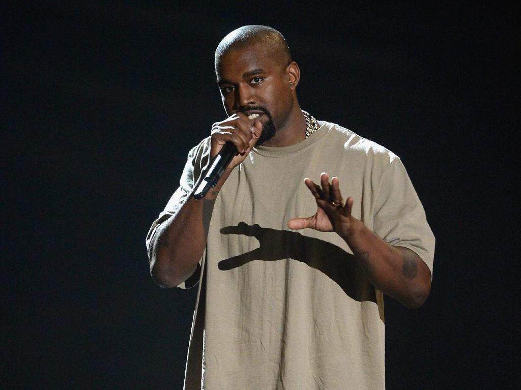 Kicauan Kanye West akan Jadi Buku? Kicauan Kanye West akan Jadi Buku?