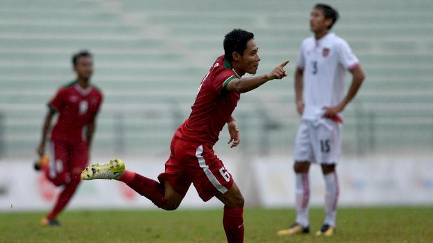 Evan Dimas jadi bagian timnas Indonesia dalam duel lawan Myanmar pada SEA Games 2017.