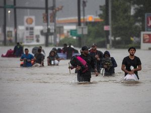 Derita Texas: Diterjang Badai Harvey, Terancam Ledakan Kimia Derita Texas: Diterjang Badai Harvey, Terancam Ledakan Kimia