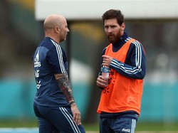 Sampaoli Tanggapi Rumor Tak Akur dengan Messi
