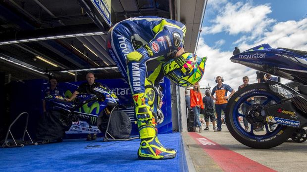 Valentino Rossi absen di GP San Marino karena masih harus menjalani pemulihan akibat cedera usai kecelakaan motocross. (