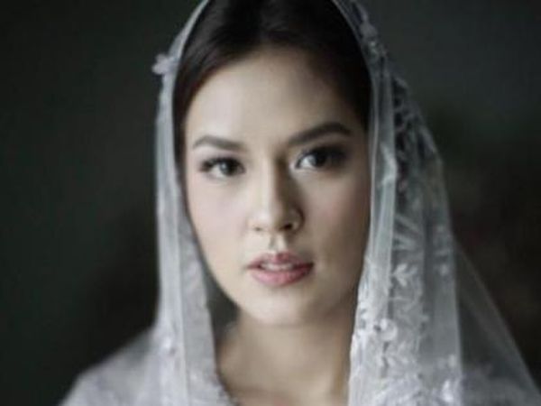 Adem! Ngaji Jelang Nikah Aja Raisa Cantik Banget
