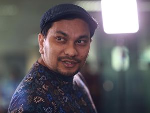Tompi Pantang Kasih Anaknya THR saat Lebaran Tompi Pantang Kasih Anaknya THR saat Lebaran
