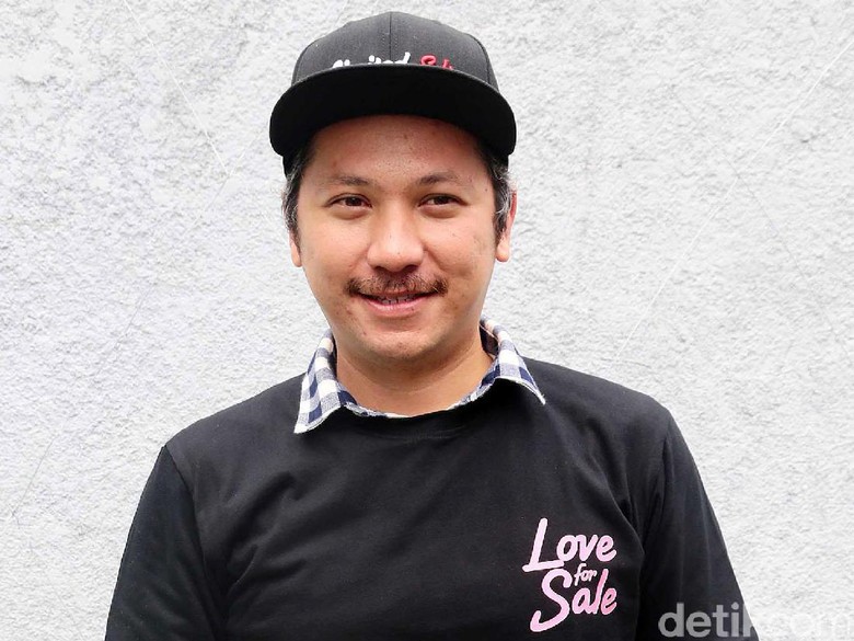 Gading Marten Demen Moge Harley dan BMW Gading Marten Demen Moge Harley dan BMW
