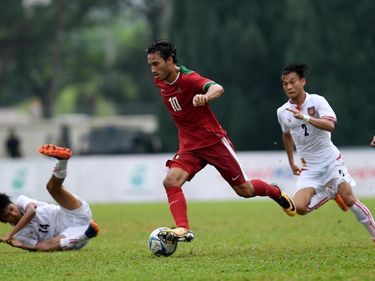 Pemain timnas Indonesia U-22, Ezra Walian. (Foto: Sigid Kurniawan/Antara Foto)