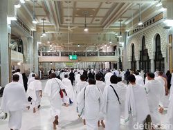 Apa Makna Lari Kecil di Safa dan Marwah Saat Haji?