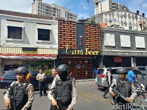 Rekonstruksi Bom Panci, Pelaku Gagal Ledakkan Toko Bir di Bandung