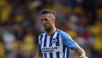 Sementara bek Brighton and Hove Albion Shane Duffy jadi yang teratas dalam hal clearence. Dia sudah melakukan 96 sapuan. (Foto: Julian Finney/Getty Images)