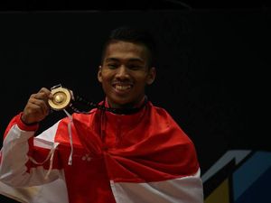 Isi Waktu Luang, Eko Yuli dan Deni Jadi Personal Trainer Angkat Besi