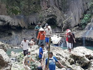 Mahasiswa Unair Tewas Tenggelam di Air Terjun Kedung Malang