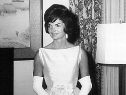 Terungkap Tips Cantik Jadul Jackie O, Toner Ketiak Hingga Minyak Pijat
