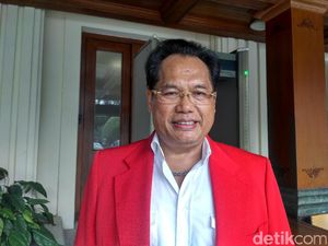 Ketua SOKSI Dorong Airlangga Jadi Ketua Umum Golkar Lagi Ketua SOKSI Dorong Airlangga Jadi Ketua Umum Golkar Lagi
