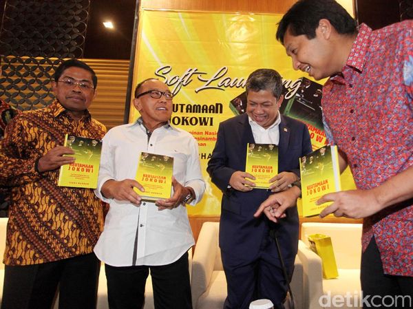 Sekjen Golkar Luncurkan Buku Keutamaan Jokowi