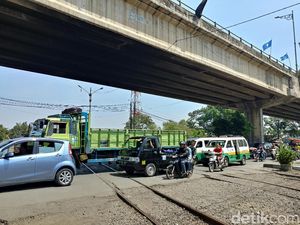 Perlintasan Kereta Cimindi Ikut Ramai Dibicarakan Saat Anthony Tanding