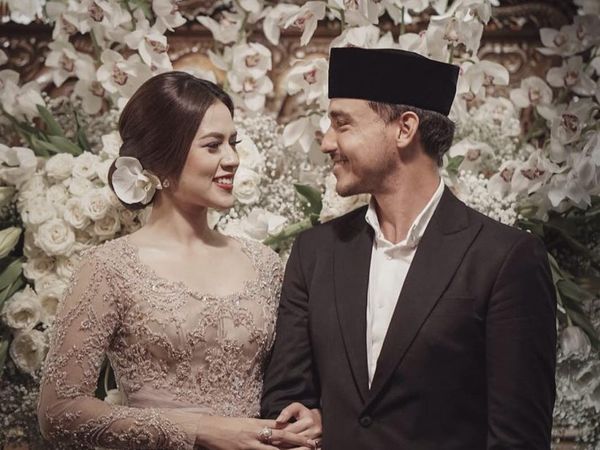 Selain Hamish Daud, Pernikahan 7 Pria Tampan Ini Juga Bikin Cewek Baper