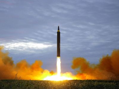 Ini Hwasong-14, Rudal yang Bisa Gendong Bom Hidrogen Korut