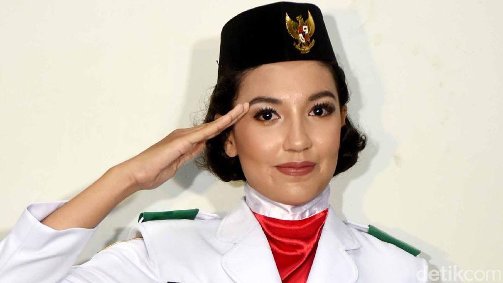 Adik Tsania Marwa yang Jadi Paskibraka Cantik Banget Juga Lho! Adik Tsania Marwa yang Jadi Paskibraka Cantik Banget Juga Lho!