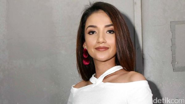 Resmi Cerai, Tsania Marwa Kurusan?