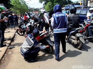 Dishub Jaksel Tertibkan Parkir Liar
