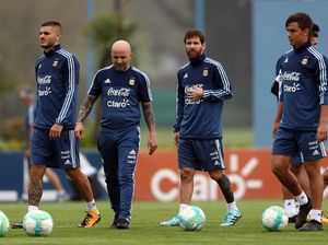 Cemaskan Argentina, Maradona Kritik Sampaoli