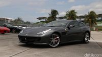 GTC4Lusso T, Rasakan Ganasnya Kuda Jingkrak Bersama Keluarga