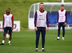 Lebih Bagus Malta atau Arsenal, Henderson?