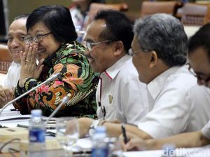 Siti Nurbaya Raker dengan Komisi VII DPR Siti Nurbaya Raker dengan Komisi VII DPR