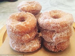 Yang Terbaru dari New York, Donat Gula Digoreng dengan Lemak Sapi