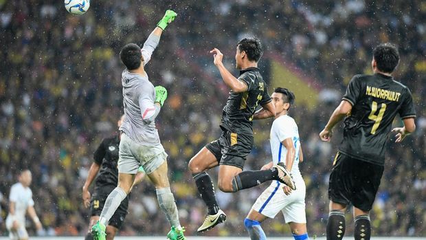 Haziq Nadzli melakukan kesalahan fatal dan membuat Malaysia kalah di hadapan Thailand.