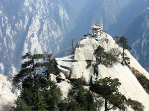 Untuk Kamu yang Berjiwa Petualang, Nih 14 Restoran Ekstrem yang Wajib Dikunjungi