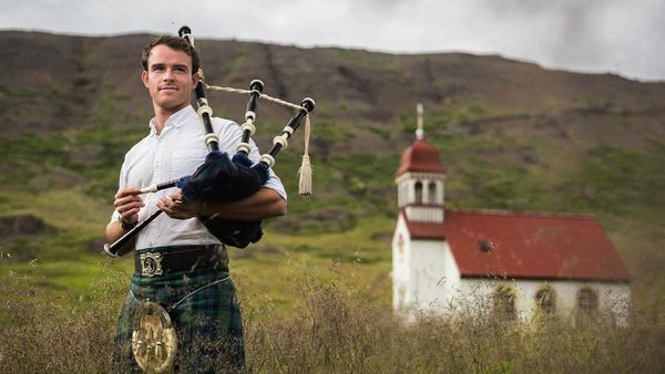 Foto: Cara Unik Cowok Ganteng Skotlandia Keliling Dunia