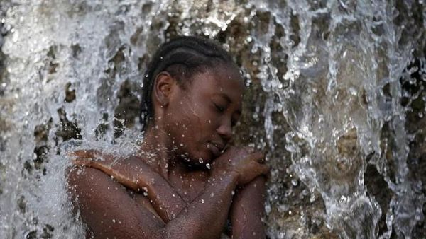 Foto: Memuji Dewi Cinta