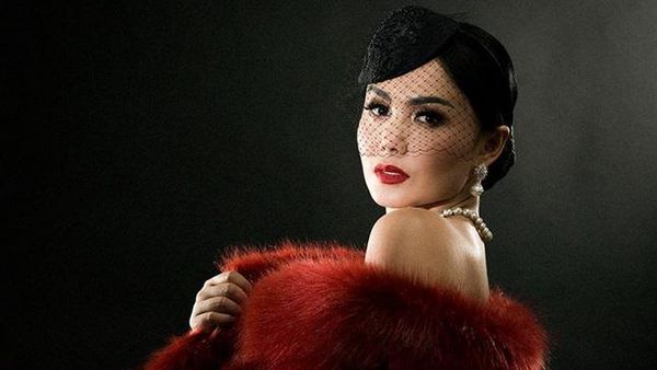 Pesona Kecantikan Yuni Shara, Intip Liburan Mewah Syahrini