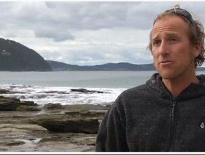 Baju Renang Tebal Selamatkan Pria Ini dari Serangan Hiu Putih